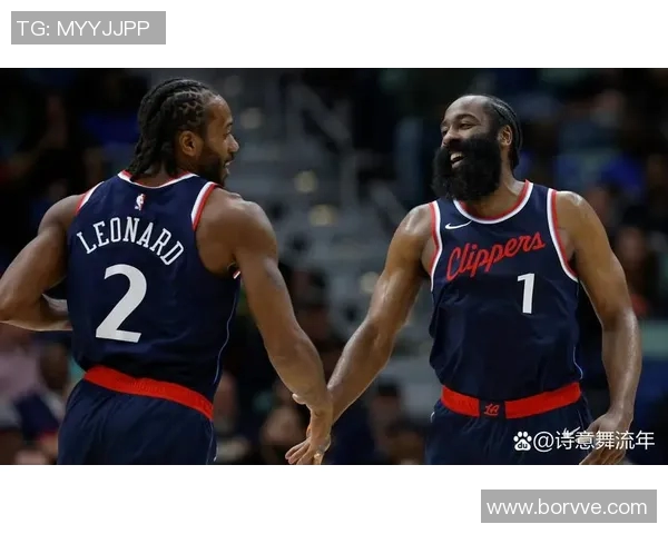 快船与雷霆季后赛第四场激战回顾与精彩瞬间分析